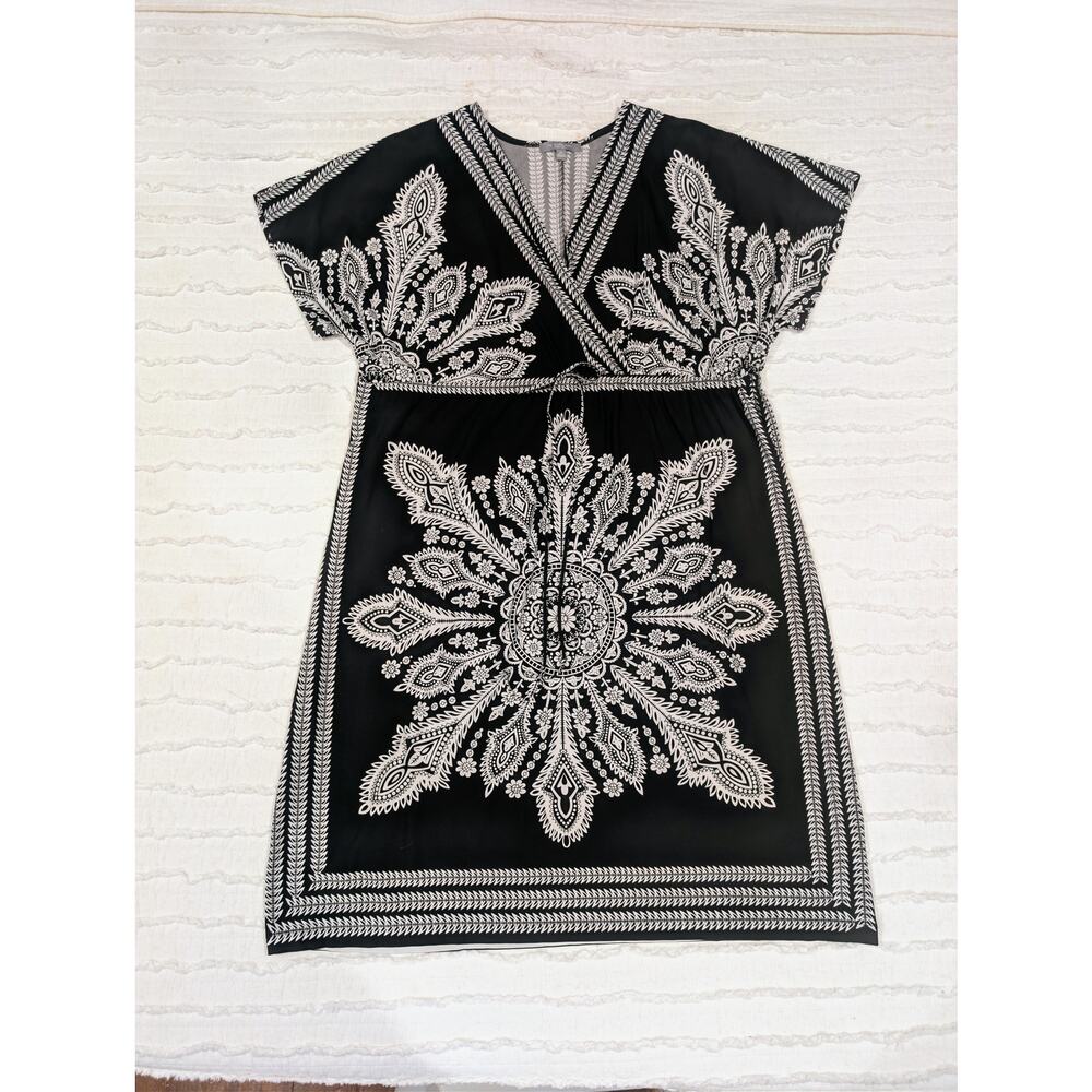 NY Collection Women’s 2XL Black & White Medallion Shift Dress